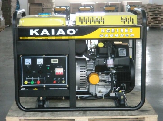 KGE15E3 16kva ポータブルガソリン発電機 3相 デジタル制御パネル