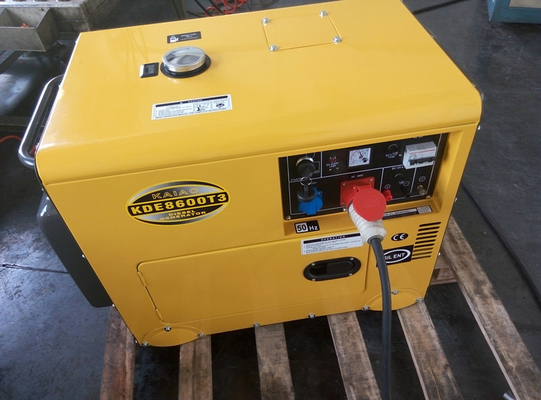 習慣 7KVA 3 つの段階の小さいディーゼル発電機、小さく静かなディーゼル発電機