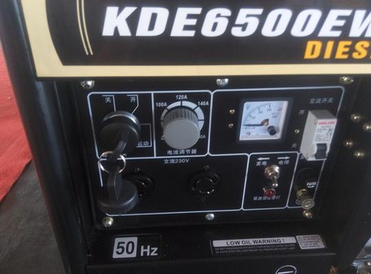 160A - 180A 極度の静かで小さいディーゼル発電機 2KW の電気開始/手の開始システム