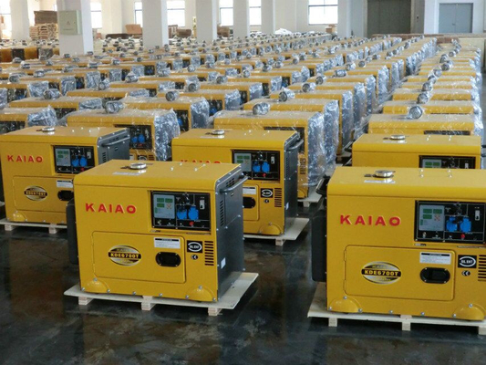 AVRの自己興奮する一定した電圧の携帯用3KW無声ディーゼル発電機