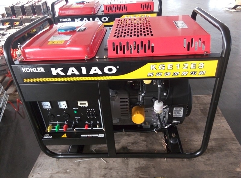 12.5KVA AC 3000/3600rpm速度の三相コーラー ガソリン発電機セット
